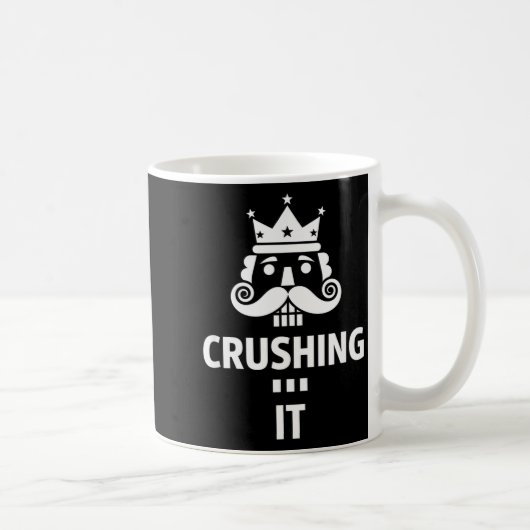 Christmas Crushing It Nutcracker - Funny Retro Ugl Kaffeetasse (Rechts)