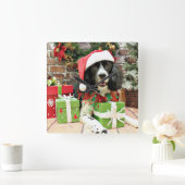 Christmas - English Springer Spaniel - Lucy Quadratische Wanduhr (Zuhause)