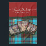 CHRISTMAS FOTO GIFT - Anderson Tartan Collage Geschirrtuch<br><div class="desc">Fügen Sie 3 Fotos und Ihren eigenen Text hinzu, um dieses moderne trendige Foto Collage Kissen Weihnachten oder Feiertage Geschenk personalisieren. Sie machen schöne Pfannkuchen. Fügen Sie Fotos von Familie, Haustieren (Hund, Katze, Pferd, Hamster, Pergament, Schlange, Kaninchen usw.) hinzu. Feiertage, Freunde, Hobbys , selifiert, instagram Bilder, wie gewünscht, um ein...</div>