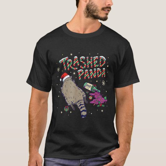Christmas Funny Trashed Panda Racoon Gets Drunk Xm T-Shirt (Vorderseite)