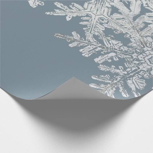 CHRISTMAS GIFT PAPIER BENTLEY SNOWFLAKES GESCHENKPAPIER (Ecke)