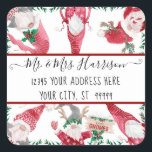 Christmas Gnome Deer Antler Red Watercolor Adresse Quadratischer Aufkleber<br><div class="desc">"Christmas Gnome Deer Antler Red Watercolor Address Square Sticker". Umschlag Aufkleber- und Rücksendeadresse-Aufkleber verleihen Ihren Weihnachtskarten-Umschlägen Schönheit. Handgemalte Aquarellbilder von bezaubernden Weihnachtsgnomen in Rot,  Grau und Weiß mit einem Rand aus Blattblättern. Hergestellt von Audrey Jeanne Roberts,  international anerkannter und lizenzierter Künstlerin,  Copyright.</div>