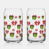 Christmas Gnome Holding Gift | Festive Dosenglas (Vorderseite)