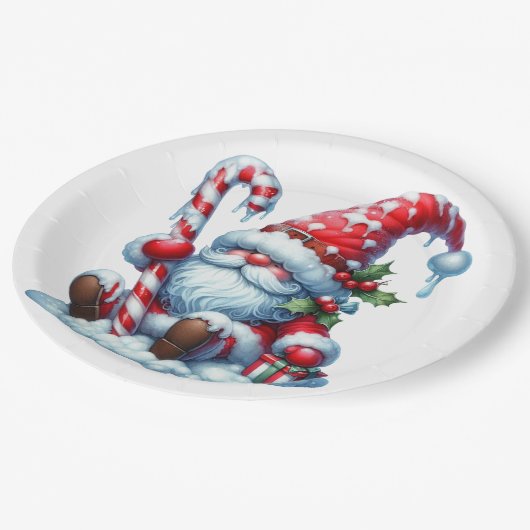 Christmas Gnome with Candy and Gift Box Pappteller (Schrägansicht)