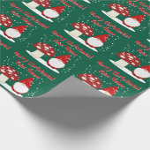 Christmas gnome with red mushroom custom Holiday Geschenkpapier (Ecke)