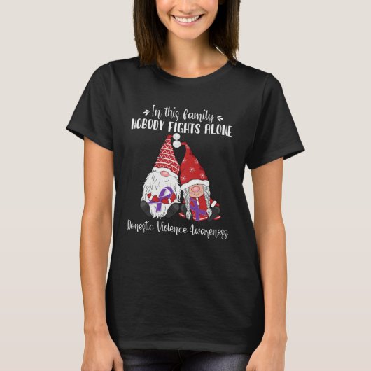 Christmas Gnomes Domestic Violence Awareness T-Shirt (Vorderseite)