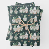 Christmas Gnomes Green Gold Skandinavier Trendy Geschenkpapier Set (Beispiel)