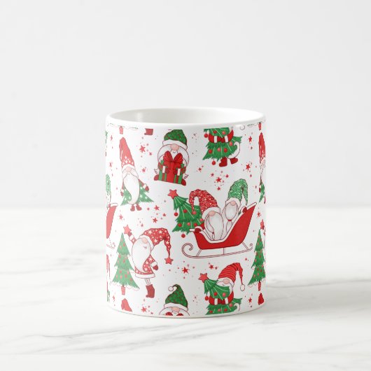Christmas Gnomes & Trees All-Over Pattern Kaffeetasse (Mittel)