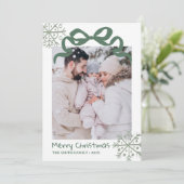 Christmas Green Bow snowflakes Photo card Einladung (Stehend Vorderseite)