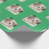 Christmas Green Realistic Australian Shepherd Geschenkpapier (Ecke)