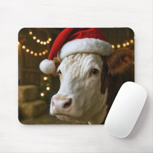 Christmas Hereford Cow Wearing a Santa Hat Mousepad (Mit Mouse)