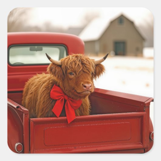 Christmas Highland Cow In Old Red Truck Quadratischer Aufkleber (Vorderseite)