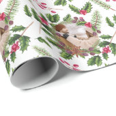 Christmas Holly Wreath Personalisiertes Foto Geschenkpapier (Rolleneckpunkt)