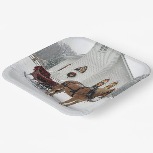 Christmas Horse-Drawn Sleigh Waiting By a Chapel Pappteller (Gewinkelt)