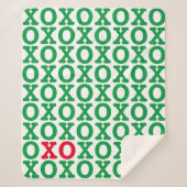 Christmas Hugs Kisses Green Red Pattern Sherpadecke (Vorderseite)
