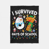 Christmas I Survived 67 Days Of School Funny Meme Fleecedecke (Vorderseite)