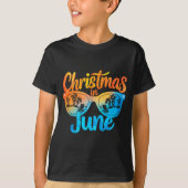 Christmas In June Sungles Funny Summer Vacation T-Shirt (Vorderseite)
