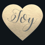Christmas Joy Champagne Gold Herz-Aufkleber<br><div class="desc">Eleganter Weihnachtsfest-Umschlag Aufkleber oder Geschenkaufkleber mit dem Text 'Joy' in chic handgeschriebener Schrift Kalligraphie auf einem Champagner-goldenen Hintergrund. Ideal für Weihnachtsgeschenke,  Mailing und festliche kleine Business-Pakete. Wenn Sie Hilfe oder passende Produkte benötigen,  kontaktieren Sie uns bitte unter happydolphinstudio.com. Exklusiv für Sie entworfen von Happy Dolphin Studio.</div>