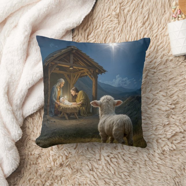 Christmas Lamb Watching the Nativity Scene Kissen (Decke)