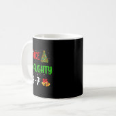 Christmas List Nice Naughty 6 7 Funny Six Seven Me Kaffeetasse (Vorderseite Links)