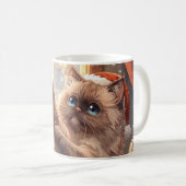 “Christmas Magic: Ragdoll Cat” Cute Ragdoll Cat Kaffeetasse (VorderseiteRechts)