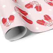 Christmas Mittens Red Pink Simple Pattern Wrap Geschenkpapier (Rolleneckpunkt)