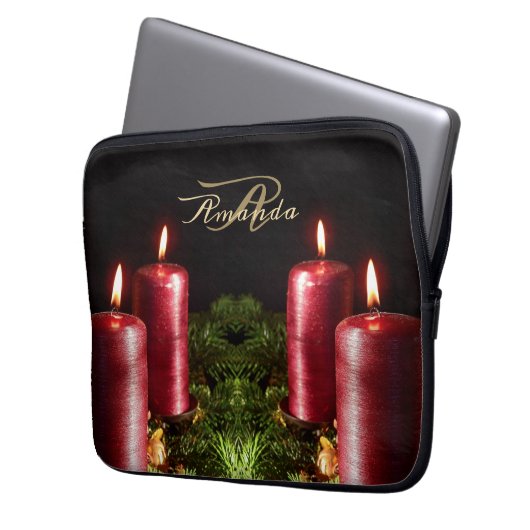 Christmas Monogram Red Candles Winter Holidays Laptopschutzhülle (Vorderseite Links)