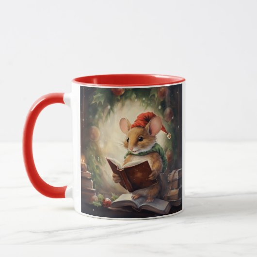 Christmas Mouse reading Tasse (Links)