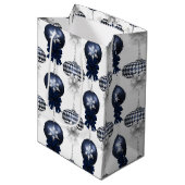 Christmas Navy Bow Velvet Pattern Mittlere Geschenktüte (Vorderseite Schrägansicht)