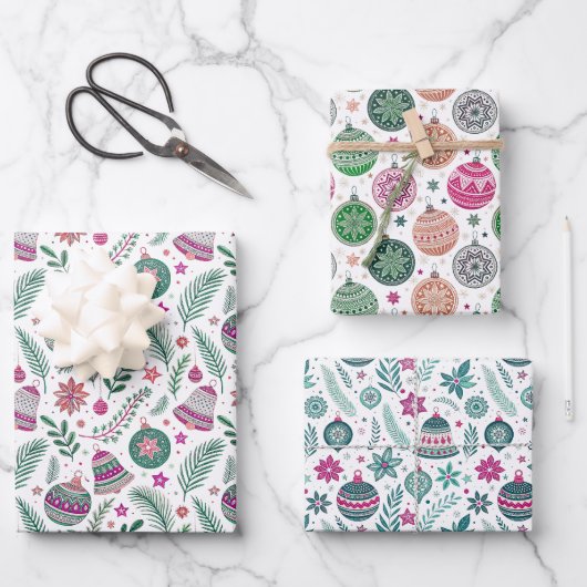 Christmas Ornaments Patterns in Pink, Green Geschenkpapier Set (Vorderseite)