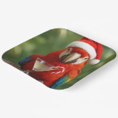Christmas Parrot Holding a Cocktail Pappteller (Gewinkelt)