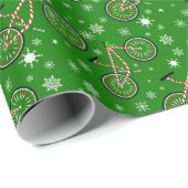 Christmas Peppermint Cycling Bike Snowflakes Green Geschenkpapier (Rolleneckpunkt)