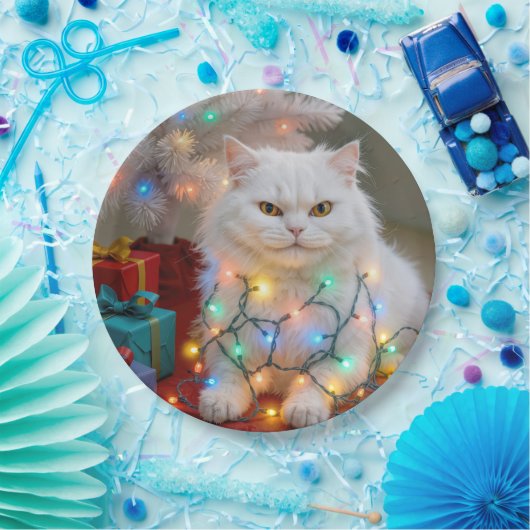 Christmas Persian Cat Tangled in Holiday Lights Pappteller (Party)