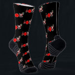 Christmas Pickleball Joy Santa Paddle Red Ball Socken<br><div class="desc">Die Weihnachtsfreude wird mit einem Bonbons, einem roten Pickleball und einem sehr fröhlichen Weihnachtsmann mit einem roten und grünen Ho Ho Ho Paddelpaddel geschrieben. Spaß beim pickleball-Thema Weihnachtsgeschenk für sich selbst, Ihren pickleball-liebenden Freund, Mama, Papa, Onkel, Tante, Bruder, Schwester, Nachbarin, Opa, Großmutter oder Arbeitsfreund, der nicht aufhören wird, über Pickleball...</div>