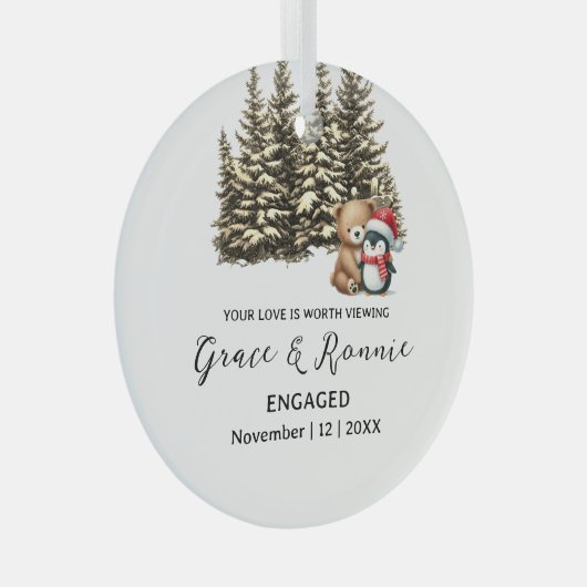 Christmas Pine Tree Bear Penguin Couple Verlobung Ornament Aus Glas (Vorderseite Rechts)