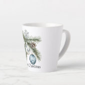 Christmas Pine Tree Snowflake Blue White Ornaments Milchtasse (Rechte Ecke)