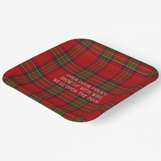 Christmas Red Green Plaid Show up with Wine Pappteller (Gewinkelt)