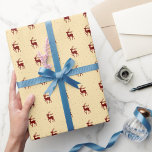 Christmas Red Reindeer Geschenkpapier<br><div class="desc">"Wrap deinen Weihnachtsjubeln in Red Rentier!"</div>