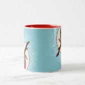 CHRISTMAS REINDEE PEEKING rote Nase Rudolph blau Zweifarbige Tasse (Mittel)
