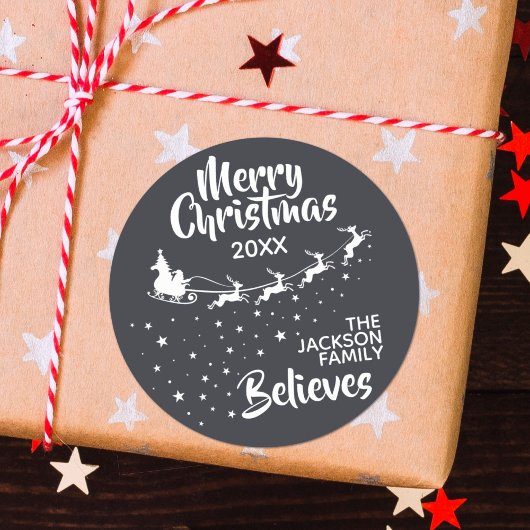 Christmas Santa’s sleigh reindeers holiday Runder Aufkleber