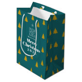 Christmas Season Trees Business Logo Teal Mittlere Geschenktüte (Vorderseite Schrägansicht)