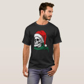 CHRISTMAS SKELETON IN A SANTA HAT & SCARF T-Shirt (Vorne ganz)