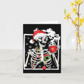 Christmas Skeleton With Smiling Skull Drinking Cof Karte (Gelbe Blume)
