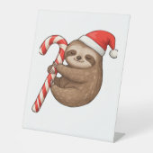 Christmas Sloth Hugging Candy Cane Classic T-Shirt Sockelschild (Vorderseite)