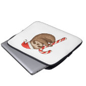 Christmas Sloth umarmt Candy Cane Classic T - Shir Laptopschutzhülle (Vorne Knopf)