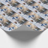 Christmas Snowman Scowling at a Rabbit Geschenkpapier (Ecke)