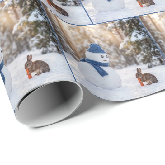 Christmas Snowman Scowling at a Rabbit Geschenkpapier (Rolleneckpunkt)