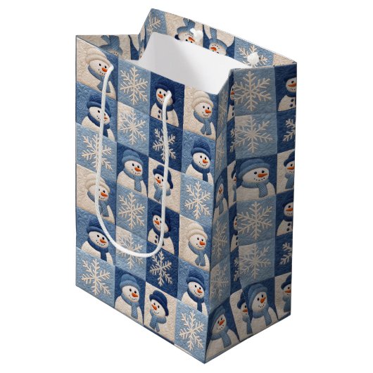 Christmas Snowmen and Snowflakes Quilt Pattern Mittlere Geschenktüte (Vorderseite Schrägansicht)