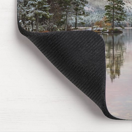 Christmas Snowy Landscape Scottish Loch Mousepad (Ecke)
