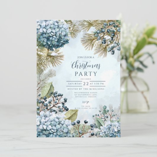 Christmas Snowy Pine Hydrangea Einladung (Stehend Vorderseite)